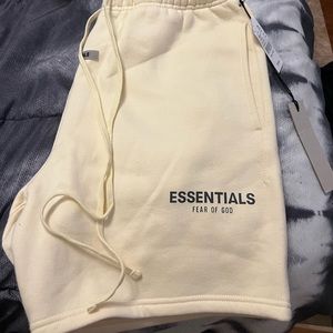 Essentials Shorts